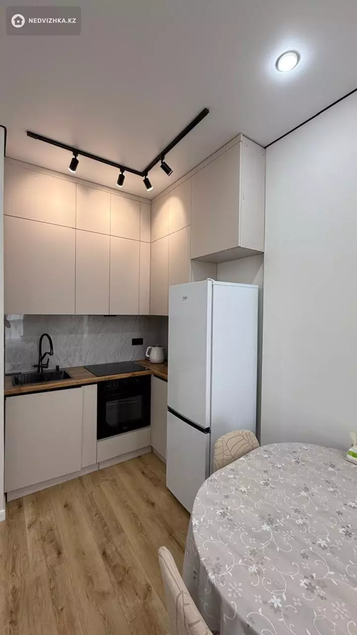 2-комнатная квартира, этаж 4 из 16, 40 м², фотография 4
