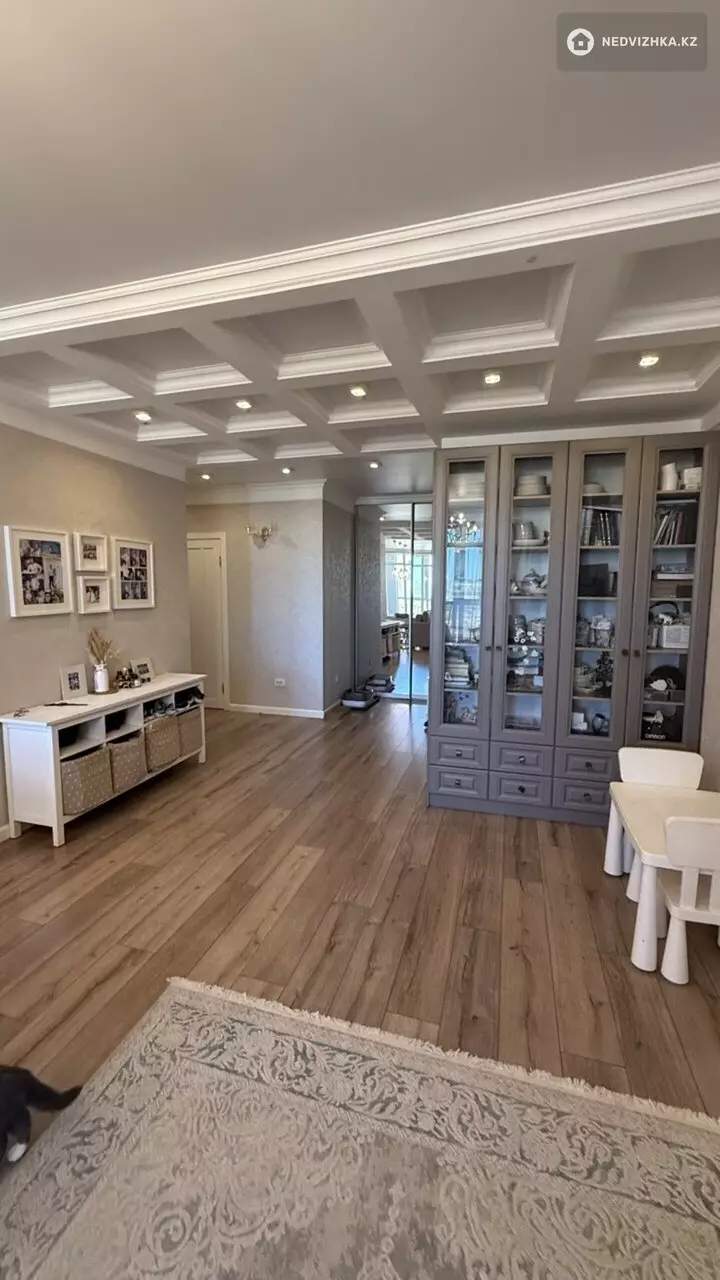 3-комнатная квартира, этаж 6 из 7, 82 м², фотография 2