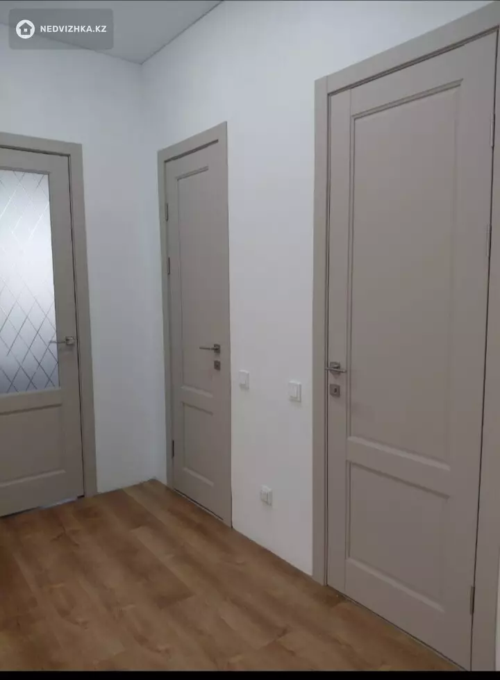 3-комнатная квартира, этаж 9 из 10, 101 м²
