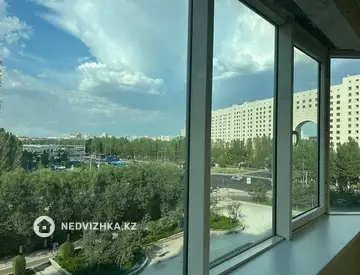 3-комнатная квартира, этаж 4 из 8, 101 м²