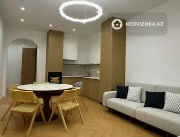 3-комнатная квартира, этаж 8 из 17, 77 м², миниатюра 3