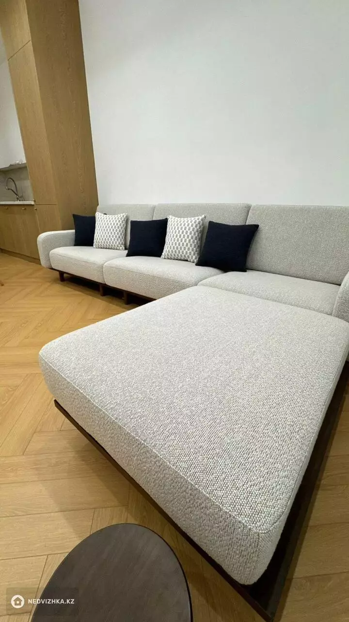 3-бөлмелі пәтер, қабат 8 барлық қабат саны 17, 77 м², 5-фотосурет