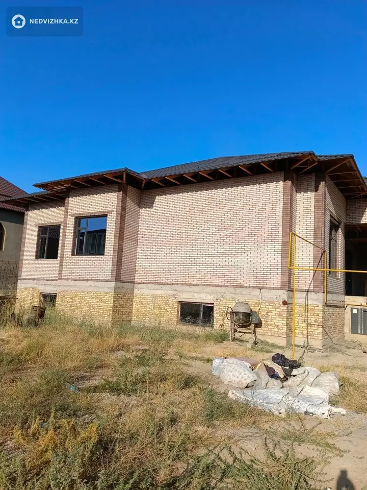 7-комнатная часть дома, 10 соток, 480 м², фотография 3