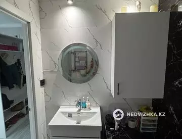 1-комнатная квартира, этаж 8 из 10, 28 м², миниатюра 9