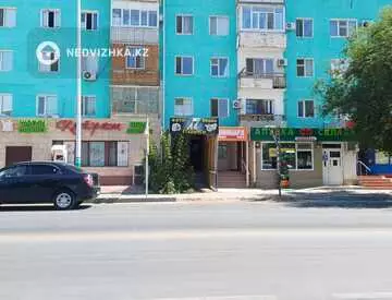 Помещение, этаж 1 из 3, 63 м², На длительный срок