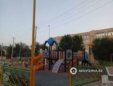 3-комнатная квартира, этаж 4 из 5, 68 м²