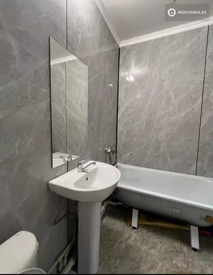 1-комнатная квартира, этаж 1 из 9, 41 м², фотография 2