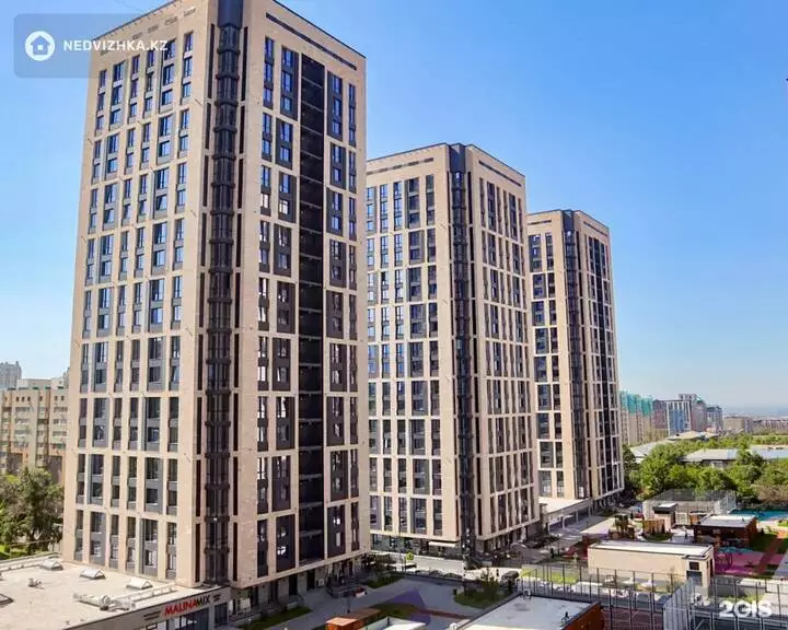 2-комнатная квартира, этаж 8 из 20, 55 м², Посуточно