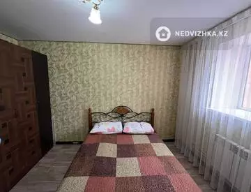 2-комнатная квартира, этаж 8 из 9, 50 м², миниатюра 10