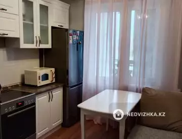 1-комнатная квартира, этаж 6 из 24, 43 м²