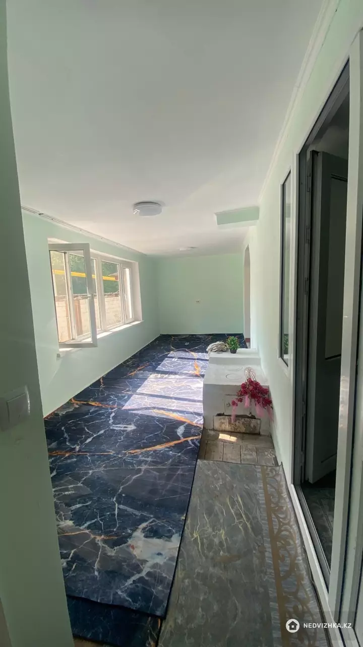 3-бөлмелі пәтер, қабат 1 барлық қабат саны 2, 70 м²