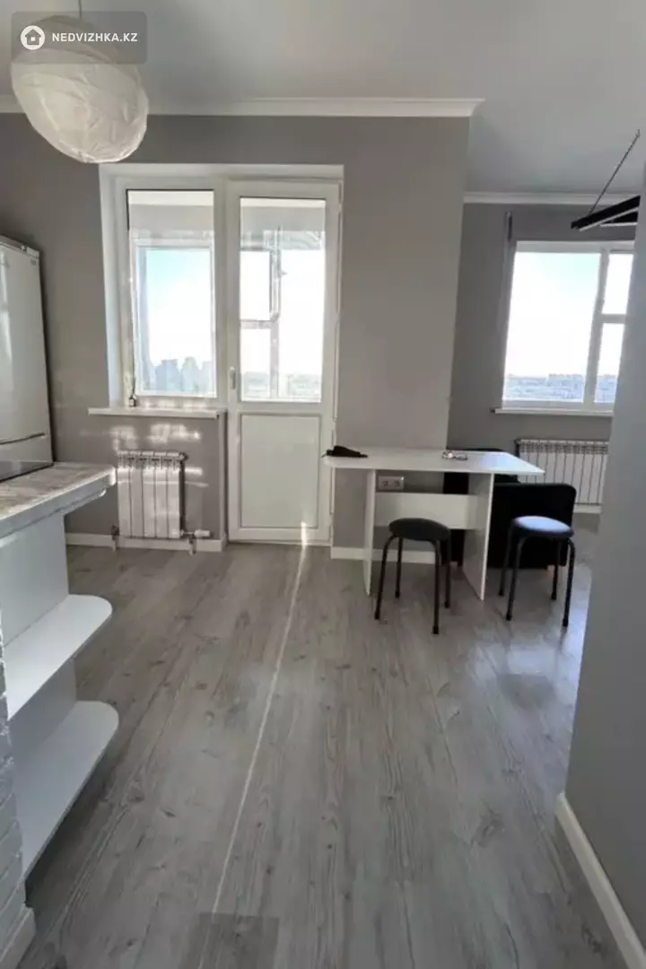 1-комнатная квартира, этаж 14 из 18, 36 м²