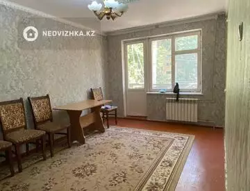 2-комнатная квартира, этаж 2 из 5, 44 м², миниатюра 1