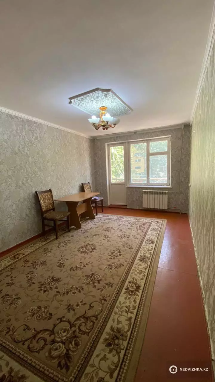 2-комнатная квартира, этаж 2 из 5, 44 м², фотография 2