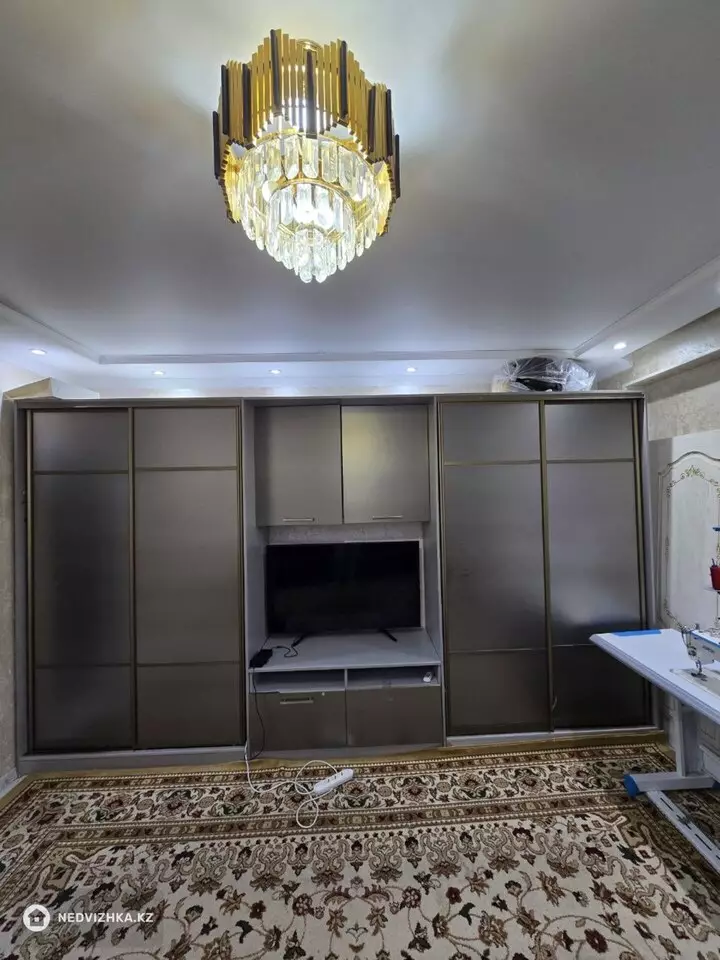 2-комнатная квартира, этаж 3 из 9, 64 м², фотография 3