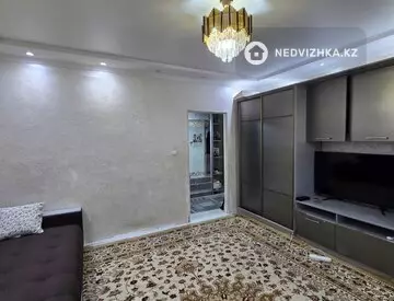 2-комнатная квартира, этаж 3 из 9, 64 м², миниатюра 4