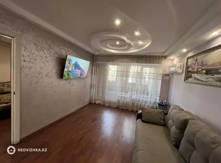 3-комнатная квартира, этаж 3 из 4, 63 м²
