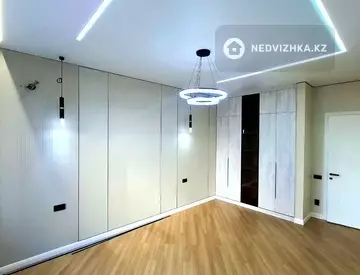 3-бөлмелі пәтер, қабат 4 барлық қабат саны 16, 71 м², 8-нобай