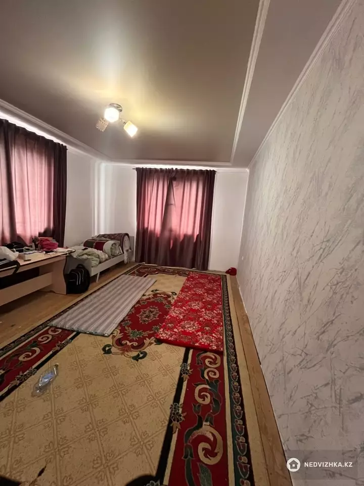 4-бөлмелі үй, 8 соттық, 160 м²