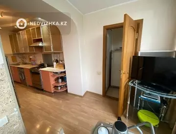 4-комнатная квартира, этаж 4 из 4, 92 м², миниатюра 6