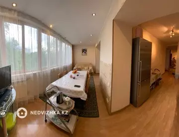 4-комнатная квартира, этаж 4 из 4, 92 м², миниатюра 11