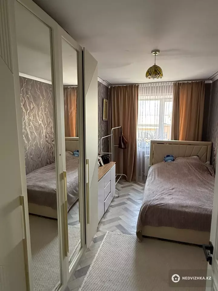 2-комнатная квартира, этаж 5 из 5, 56 м², фотография 2