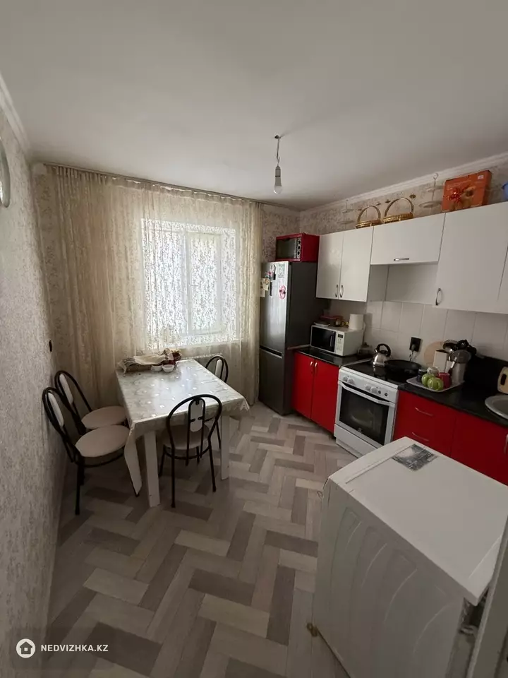 2-комнатная квартира, этаж 5 из 5, 56 м², фотография 5