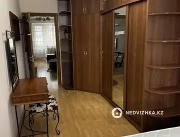 2-комнатная квартира, этаж 4 из 4, 45 м²