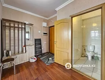 3-комнатная квартира, этаж 9 из 10, 147 м²