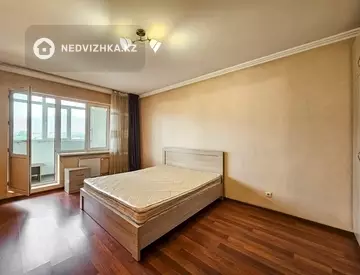 3-комнатная квартира, этаж 9 из 10, 147 м²