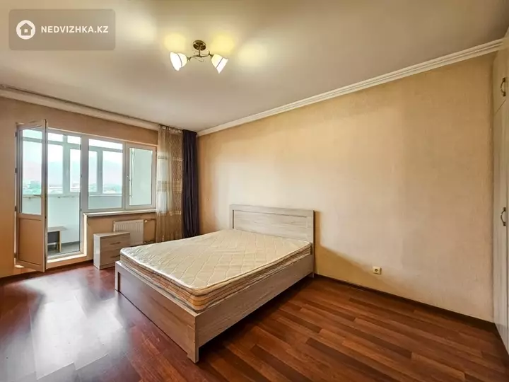 3-комнатная квартира, этаж 9 из 10, 147 м², фотография 3