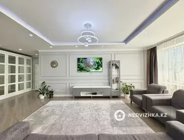 3-комнатная квартира, этаж 4 из 15, 110 м²