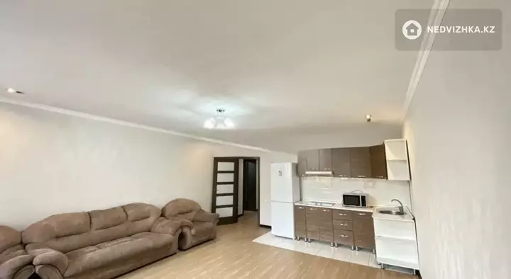 2-комнатная квартира, этаж 5 из 20, 65 м², фотография 2