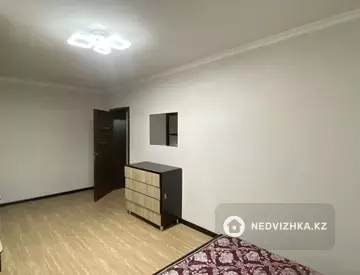 2-комнатная квартира, этаж 5 из 20, 65 м², миниатюра 10