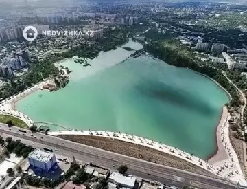 2-комнатная квартира, этаж 5 из 20, 65 м², миниатюра 12