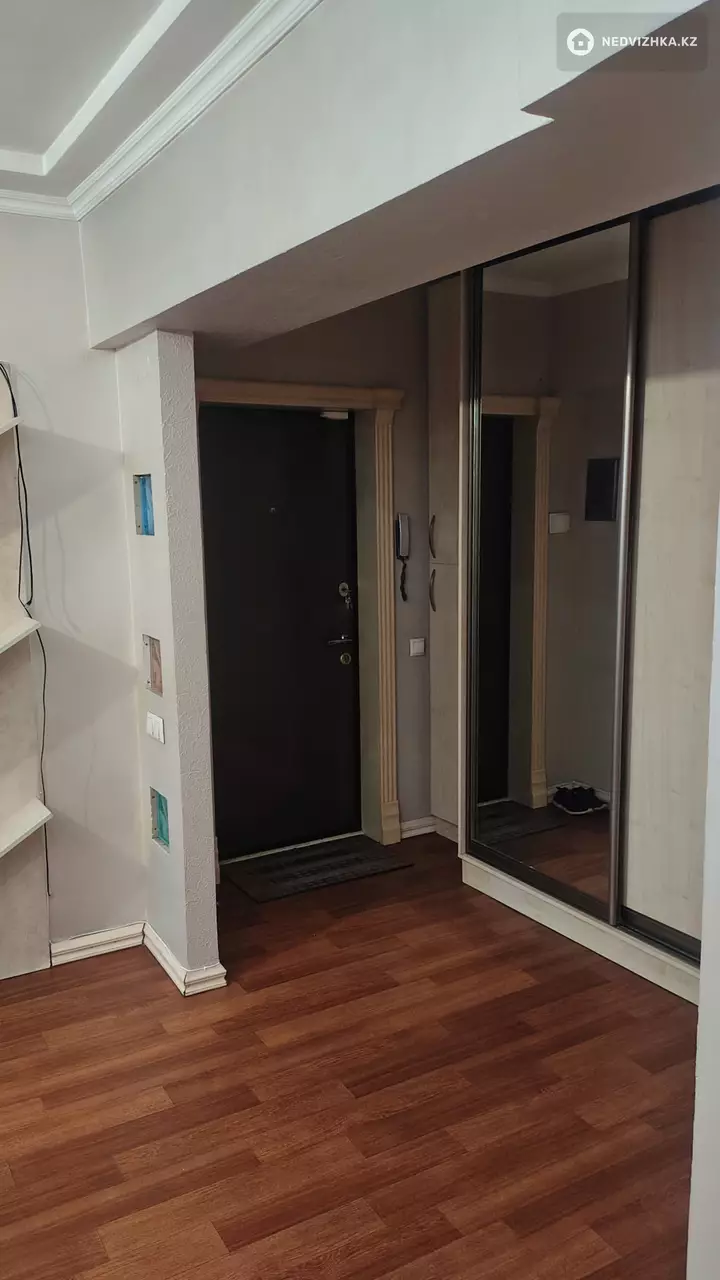 3-комнатная квартира, этаж 2 из 5, 63 м², фотография 4