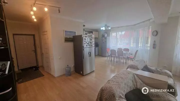 3-комнатная квартира, этаж 5 из 5, 120 м², фотография 4