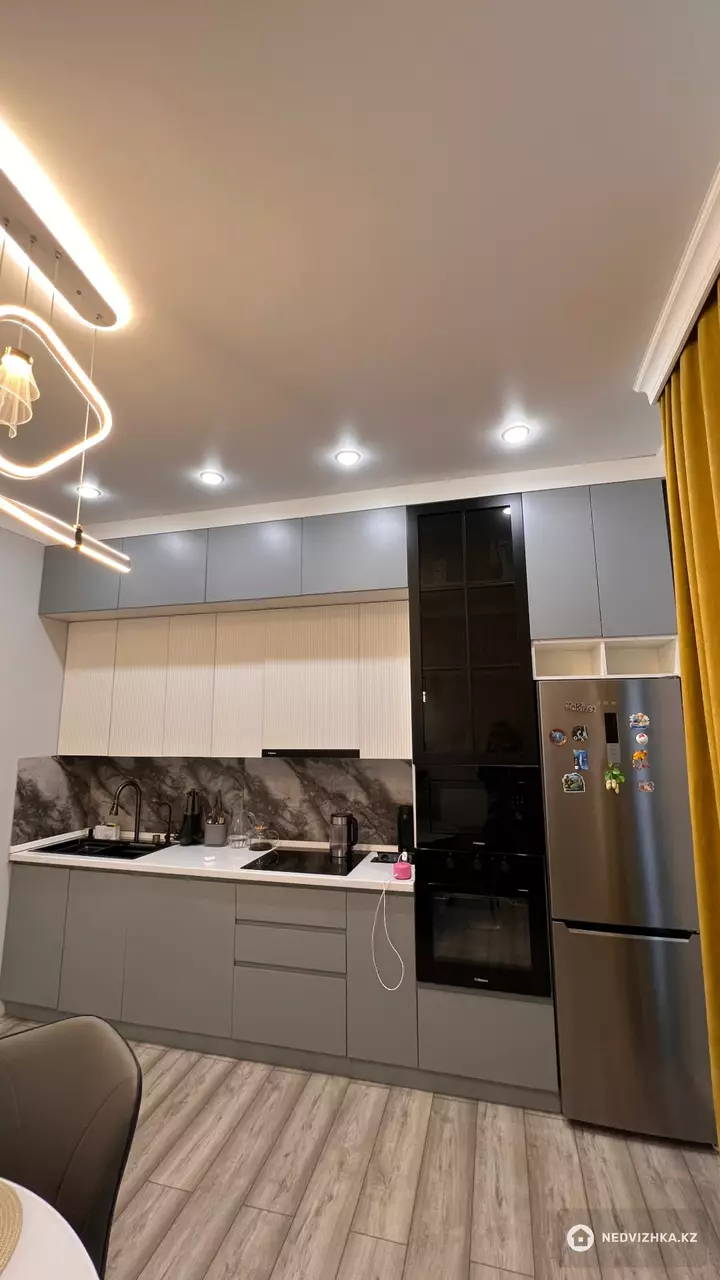 2-комнатная квартира, этаж 6 из 9, 72 м², фотография 2