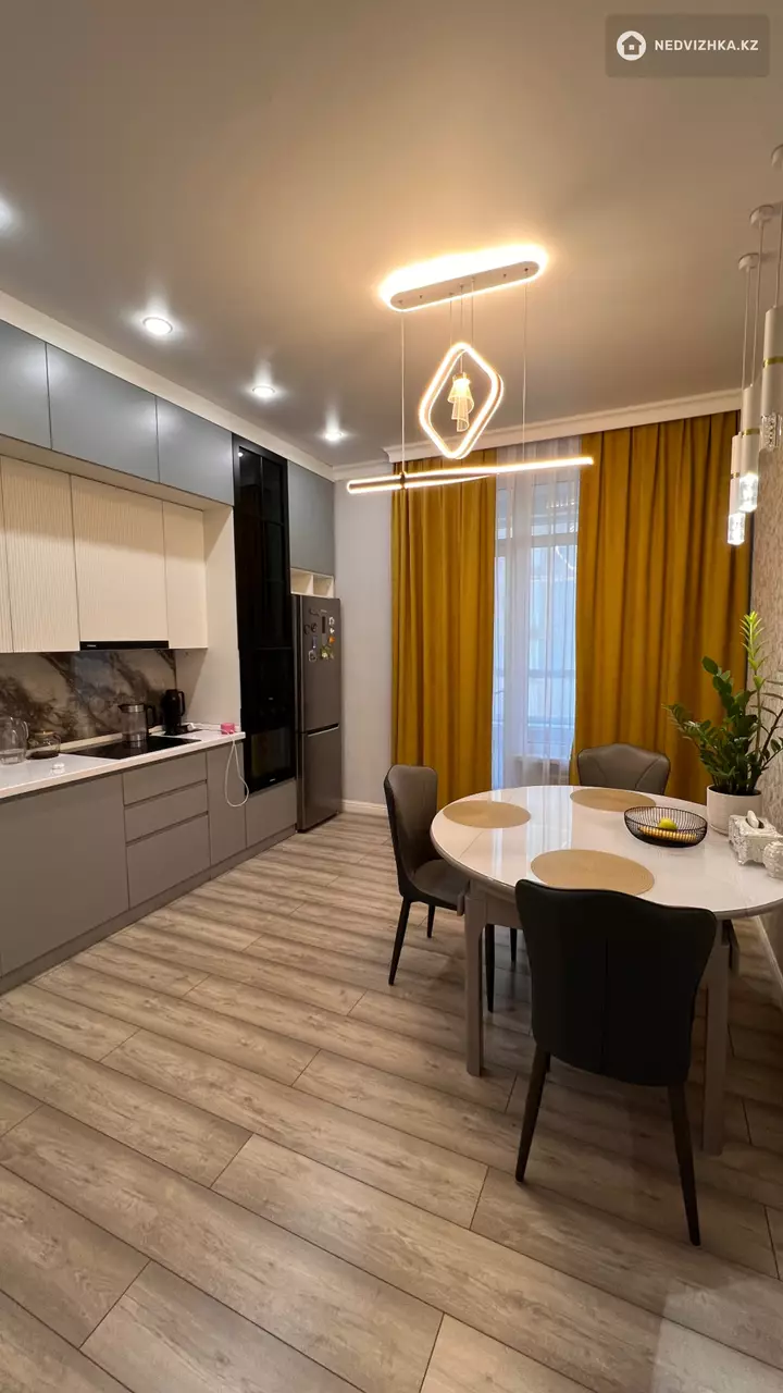 2-комнатная квартира, этаж 6 из 9, 72 м², фотография 3