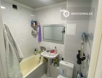 3-комнатная квартира, этаж 4 из 5, 59 м²