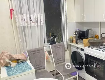 3-комнатная квартира, этаж 4 из 5, 59 м²