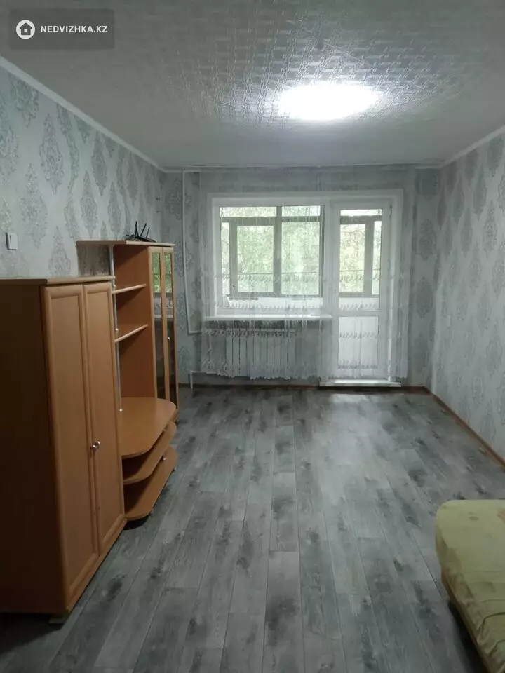 2-комнатная квартира, этаж 4 из 5, 44 м²