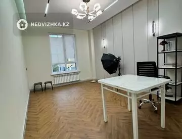 4-комнатная квартира, этаж 3 из 9, 130 м²