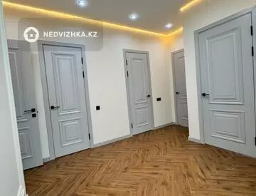 4-комнатная квартира, этаж 3 из 9, 130 м², миниатюра 7