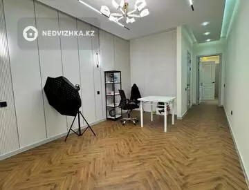 4-комнатная квартира, этаж 3 из 9, 130 м², миниатюра 11