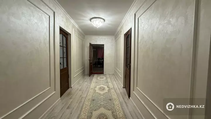 7-комнатная часть дома, 9 соток, 250 м², фотография 4