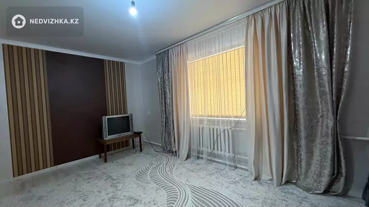 7-комнатная часть дома, 9 соток, 250 м², фотография 3