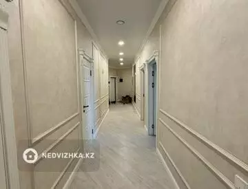 4-комнатная квартира, этаж 9 из 12, 111 м², миниатюра 12