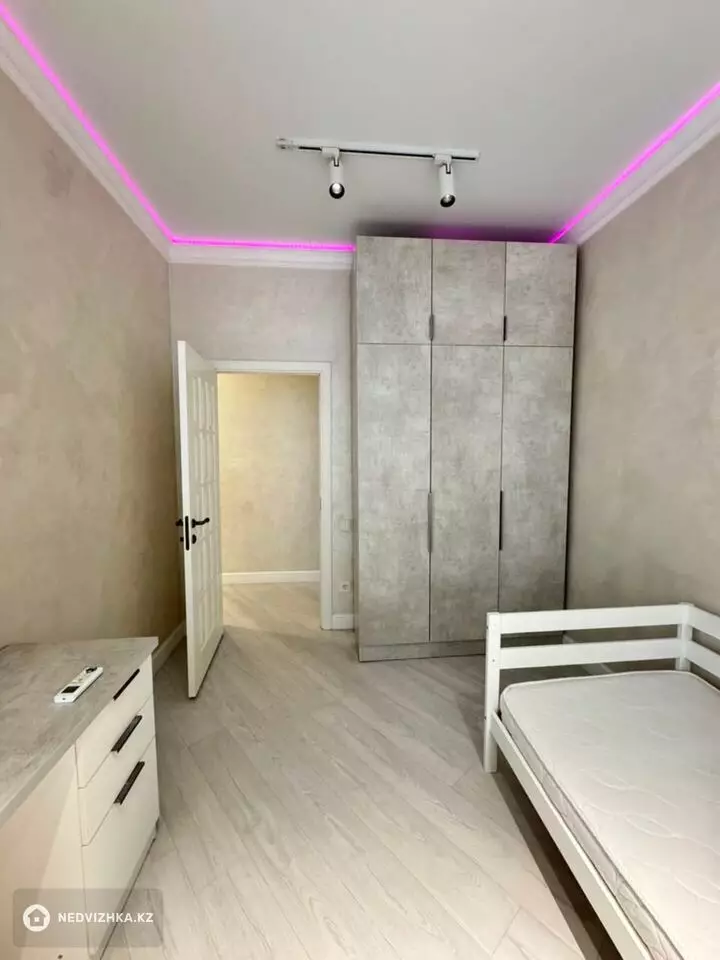 4-комнатная квартира, этаж 9 из 12, 111 м², фотография 5