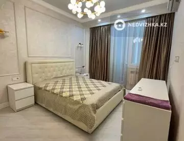 4-комнатная квартира, этаж 9 из 12, 111 м²